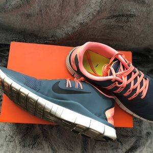 Nike free runs